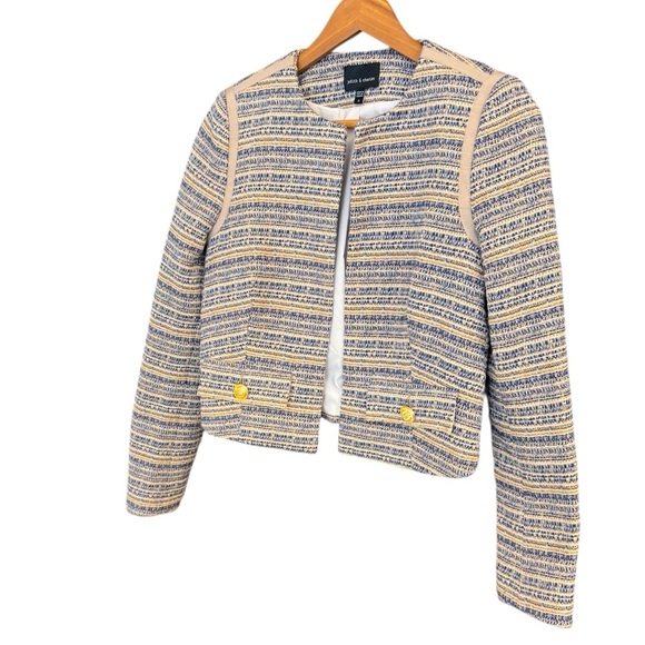 Judith & Charles Sz 4  MINT/New as possible Blue and Cream Cropped Tweed Blazer. - Picture 1 of 15